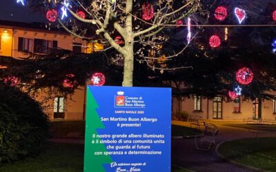 San Martino B.A.: L’albero di Natale in piazza del Popolo è acceso!